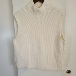 Abercrombie & Fitch Ivory Turtleneck Knit Ribbed  Sweater
